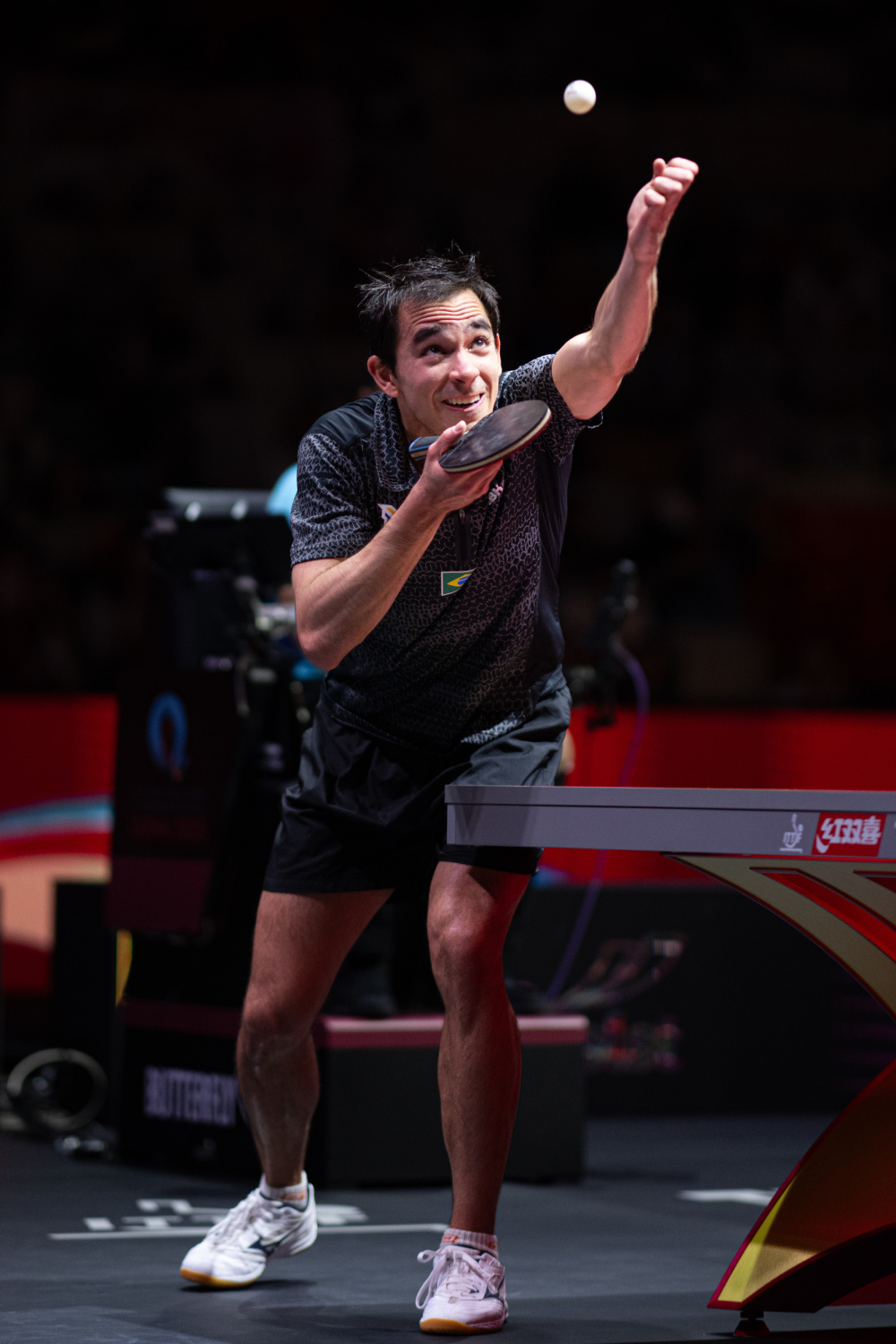 纷集结于 纷集结于