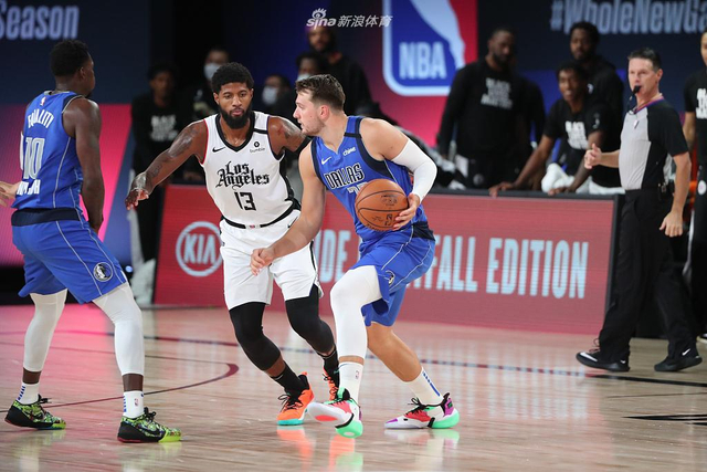 他们都展现 他们都展现